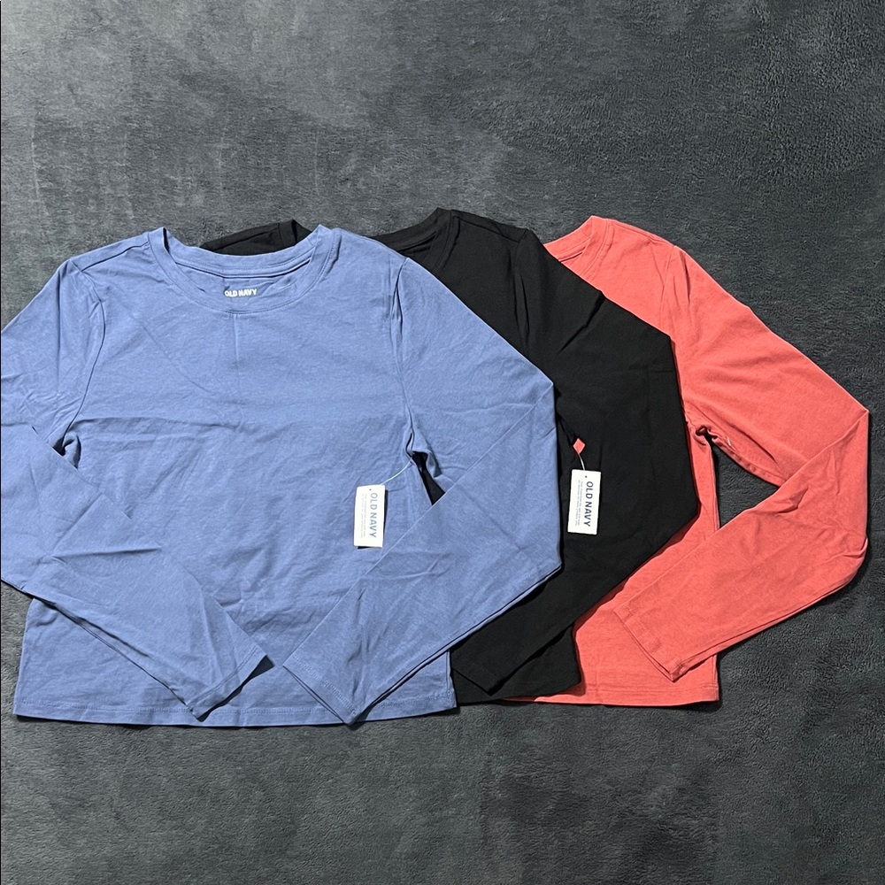 OLD NAVY lot of 3 women’s medium bestee long sleeve t-shirts blue pink black